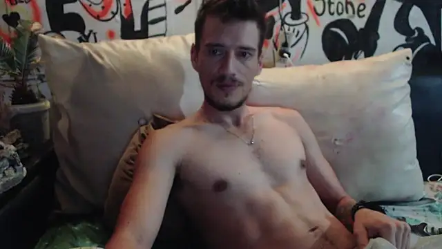 roystonee01 online show from 10/16/25, 10:27