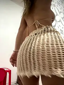 Carolinen online show from 09/20/25, 06:42