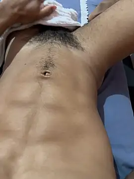 Snapshot of E_Himeros chatting on 02/06/25, 05:03 E Himeros online show from 02/06/25, 05:03