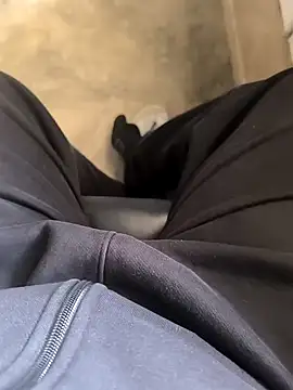 rana9639 1 online show from 12/14/24, 06:35