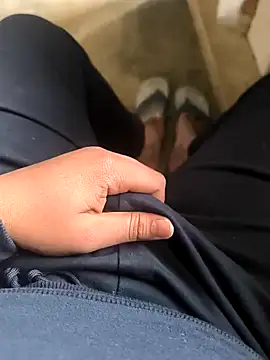 rana9639 1 online show from 01/20/25, 05:15