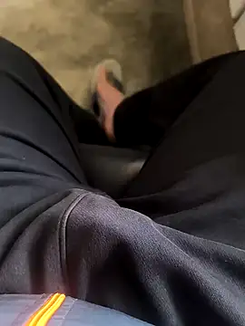 rana9639 1 online show from 02/09/25, 05:19