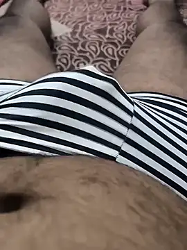 rana9639 1 online show from 10/14/25, 01:01