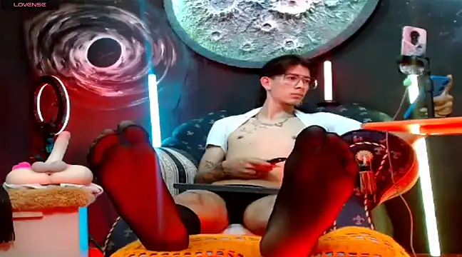 Yedrix online show from 02/09/25, 02:28