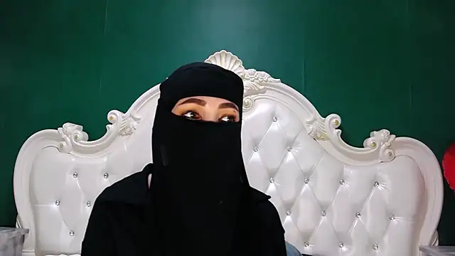 Snapshot of Hajar_Kar chatting on 02/21/25, 08:07 Hajar Kar online show from 02/21/25, 08:07