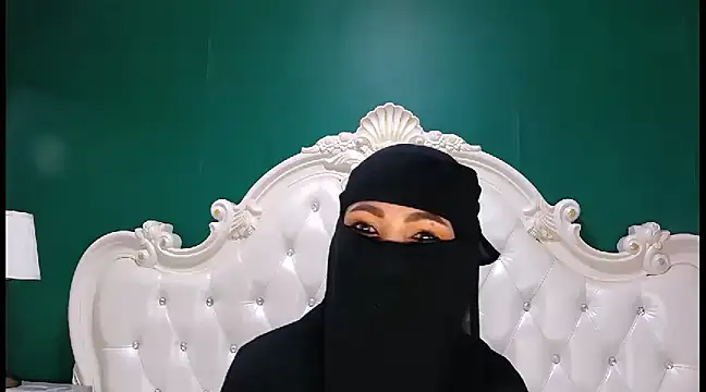 Snapshot of Hajar_Kar chatting on 03/06/25, 08:30 Hajar Kar online show from 03/06/25, 08:30