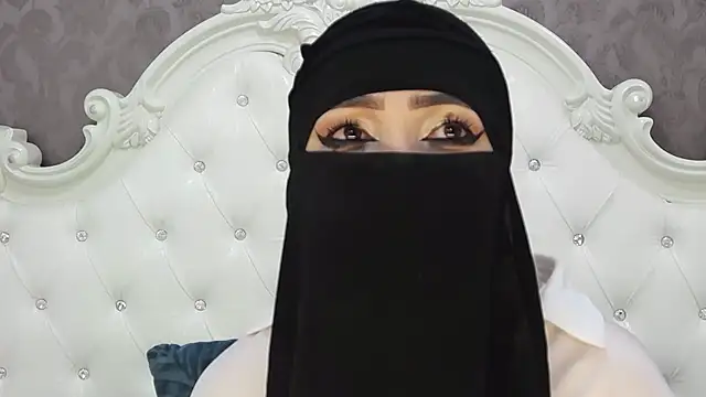 Snapshot of Hajar_Kar chatting on 06/27/26, 05:23 Hajar Kar online show from 06/27/26, 05:23