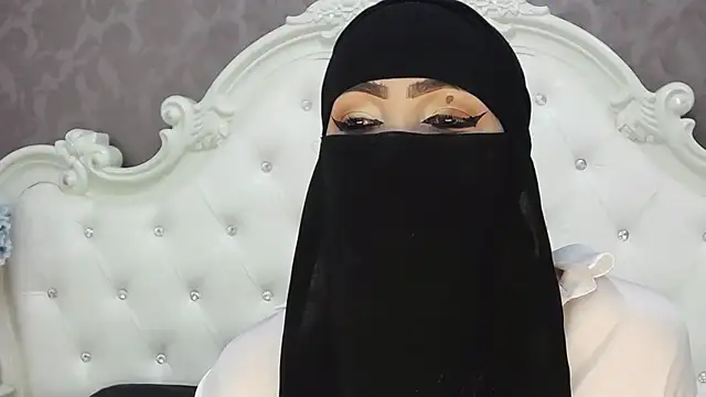 Snapshot of Hajar_Kar chatting on 07/15/26, 05:45 Hajar Kar online show from 07/15/26, 05:45