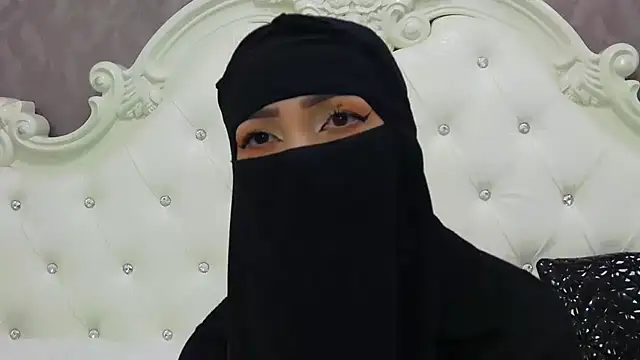 Snapshot of Hajar_Kar chatting on 08/04/26, 06:05 Hajar Kar online show from 08/04/26, 06:05