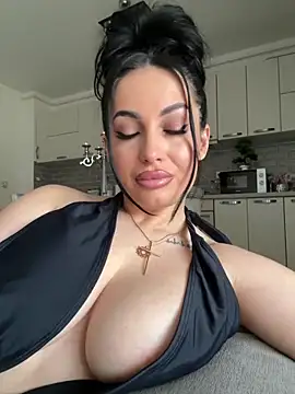 Snapshot of melissablack chatting on 03/10/26, 09:14 melissablack online show from 03/10/26, 09:14