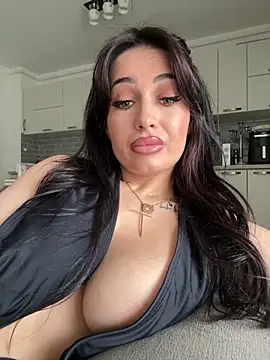 Snapshot of melissablack chatting on 04/08/26, 11:10 melissablack online show from 04/08/26, 11:10