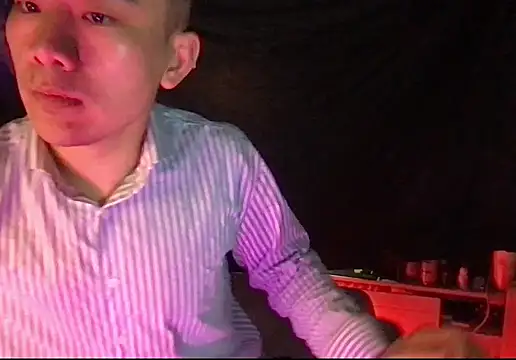 Snapshot of ex199212 chatting on 03/09/25, 01:15 ex199212 online show from 03/09/25, 01:15