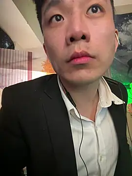 Snapshot of ex199212 chatting on 03/20/25, 01:26 ex199212 online show from 03/20/25, 01:26