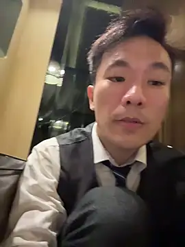 Snapshot of ex199212 chatting on 11/02/25, 01:35 ex199212 online show from 11/02/25, 01:35