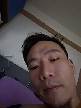 Snapshot of ex199212 chatting on 11/25/25, 08:09 ex199212 online show from 11/25/25, 08:09