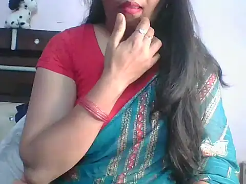 Snapshot of santurmom chatting on 04/03/26, 06:39 santurmom online show from 04/03/26, 06:39