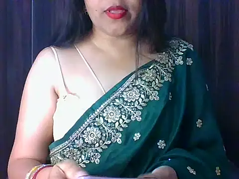 Snapshot of santurmom chatting on 04/09/26, 06:13 santurmom online show from 04/09/26, 06:13