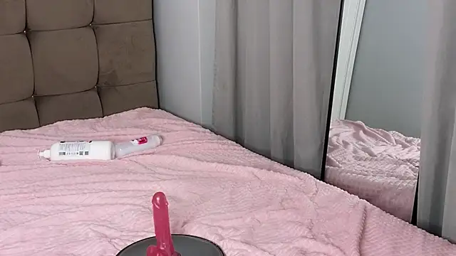 magnificent angel online show from 02/20/25, 10:26