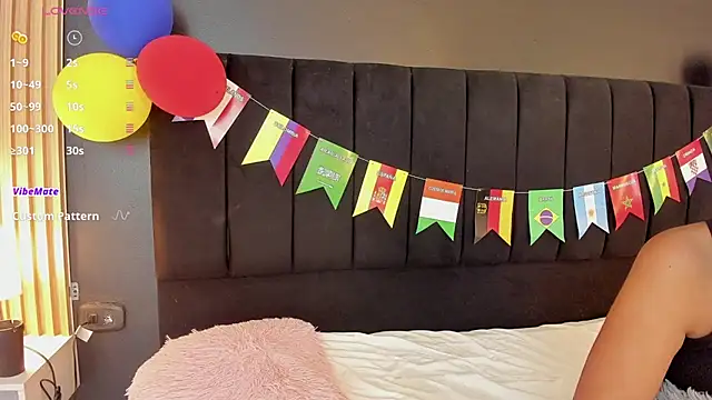 sweetsofia18 online show from 07/04/26, 11:11