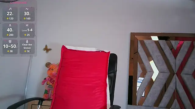 littleayshel online show from 01/18/25, 08:51