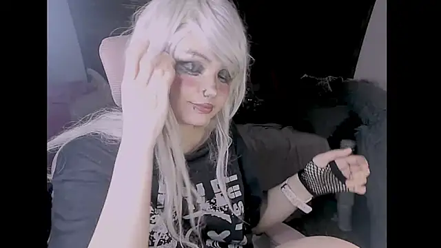 madokapruriens online show from 09/17/25, 05:09