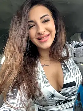 Snapshot of SashaBelle_ chatting on 11/07/25, 08:14 SashaBelle online show from 11/07/25, 08:14