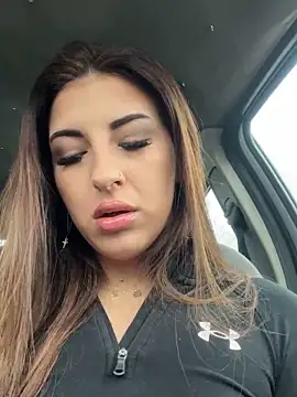 Snapshot of SashaBelle_ chatting on 11/29/25, 07:44 SashaBelle online show from 11/29/25, 07:44