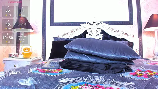 ImSophiie online show from 01/18/25, 12:57