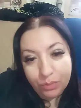 Veronica-Celie online show from 01/01/25, 11:16