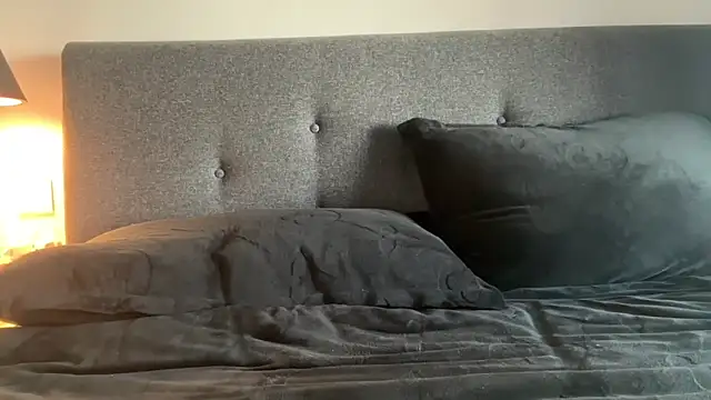 Snapshot of Leylah_Linda chatting on 02/25/26, 09:30 Leylah Linda online show from 02/25/26, 09:30