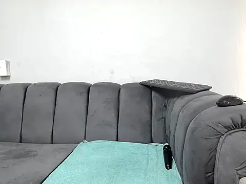 Pearl 00 online show from 03/20/26, 09:25