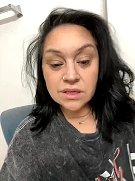 AlyssiaAmoreXO online show from 12/03/25, 01:20