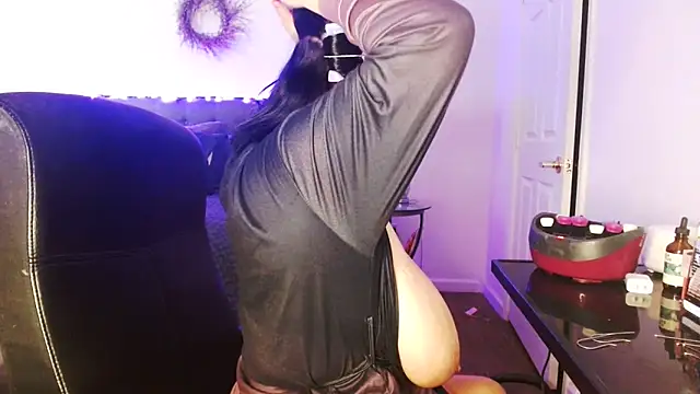 Snapshot of AlyssiaAmoreXO chatting on 03/29/26, 04:07 AlyssiaAmoreXO online show from 03/29/26, 04:07