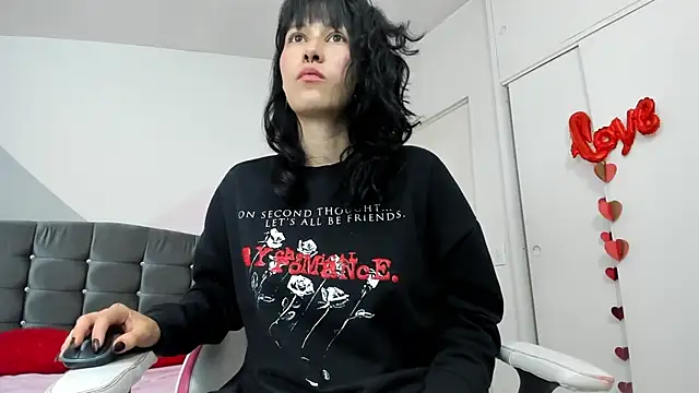 Snapshot of Camcrush__ chatting on 02/25/25, 09:46 Camcrush   online show from 02/25/25, 09:46