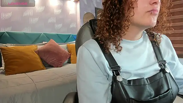 Snapshot of Missbrave1 chatting on 11/11/25, 07:36 Missbrave1 online show from 11/11/25, 07:36