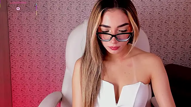 Sarajonnes online show from 09/16/25, 10:49