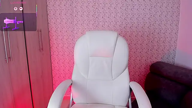 Sarajonnes online show from 10/15/25, 09:04