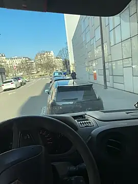 Snapshot of lescro95_ chatting on 03/17/25, 09:01 lescro95 online show from 03/17/25, 09:01