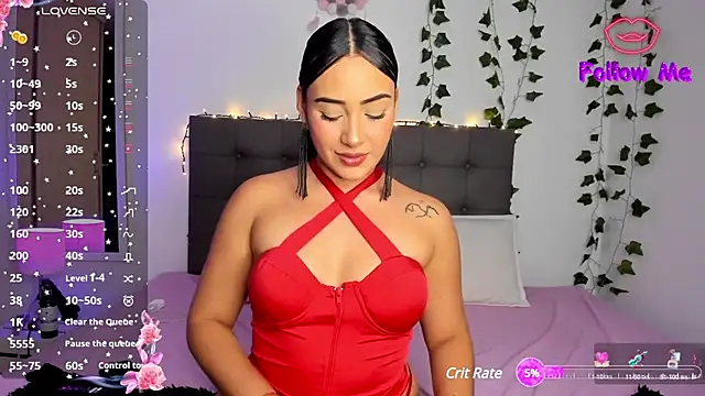 Snapshot of charlotte_james0 chatting on 12/18/24, 12:10 charlotte james0 online show from 12/18/24, 12:10