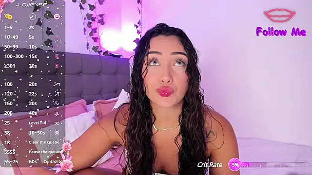 Snapshot of charlotte_james0 chatting on 02/12/25, 12:48 charlotte james0 online show from 02/12/25, 12:48