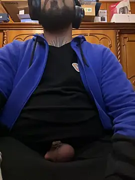 Dikkiduohottt online show from 12/21/24, 01:47