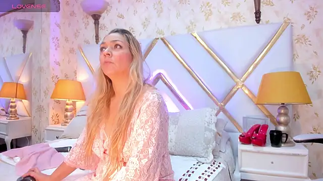 MalorySweet online show from 12/30/24, 12:20