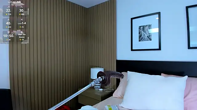 doll bella  online show from 09/18/25, 08:00