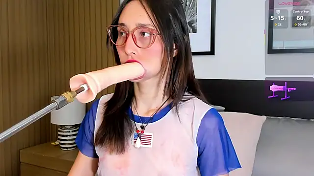 doll bella  online show from 01/15/26, 07:50