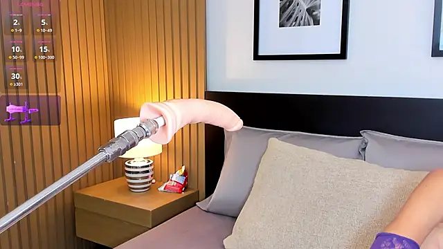 Snapshot of doll_bella_ chatting on 03/13/26, 07:42 doll bella online show from 03/13/26, 07:42