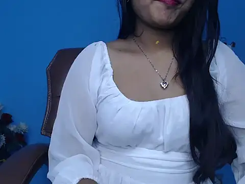 Wish Queen online show from 11/18/25, 01:04