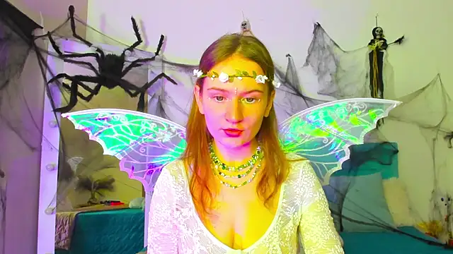 L1ittle kitty  online show from 10/30/25, 06:15