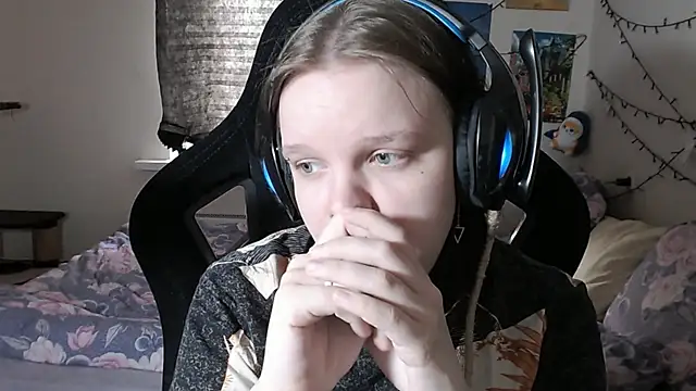 DivaMarisa online show from 03/16/25, 09:16