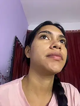 Snapshot of valeriah_7 chatting on 12/15/24, 04:29 valeriah 7 online show from 12/15/24, 04:29