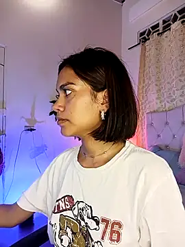 Snapshot of valeriah_7 chatting on 09/12/25, 01:17 valeriah 7 online show from 09/12/25, 01:17